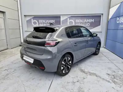 Vendo Peugeot 208 2023 - 29250 EUR, 4874 km - AUTO.MOTO.pt