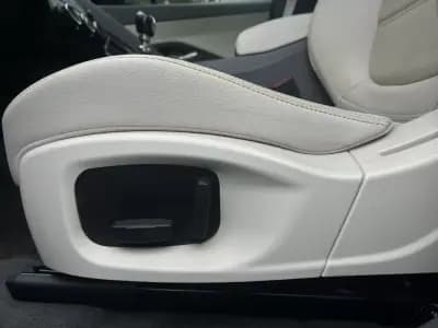 Sell Jaguar E-Pace 2018 - 29750 EUR, 77000 km - AUTO.MOTO.pt