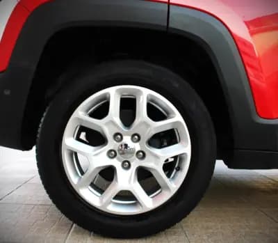 Vendo Jeep Renegade 2018 - 15990 EUR, 115600 km - AUTO.MOTO.pt