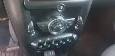 Vendo MINI One 2012 - 8990 EUR, 219000 km - AUTO.MOTO.pt