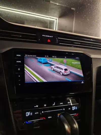 Vendo Volkswagen Passat Variant 2021 - 20750 EUR, 132592 km - AUTO.MOTO.pt