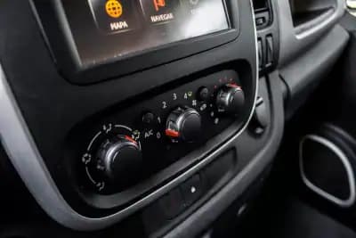 Vendo Renault Trafic 1.6 dCi com IVA Dedutível 2014 - 14990 EUR, 265474 km - AUTO.MOTO.pt