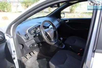 Vendo Ford KA 2018 - 11650 EUR, 55000 km - AUTO.MOTO.pt