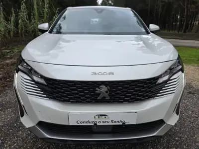 Vendo Peugeot 3008 2021 - 21900 EUR, 148000 km - AUTO.MOTO.pt