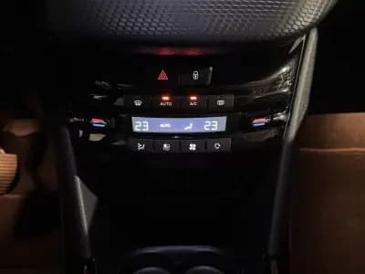 Sell Peugeot 2008 2015 - 10750 EUR, 70045 km - AUTO.MOTO.pt