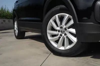 Vendo Volkswagen T-Cross 2022 - 17900 EUR, 96000 km - AUTO.MOTO.pt