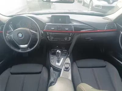 Vendo BMW 320 2017 - 16900 EUR, 160384 km - AUTO.MOTO.pt
