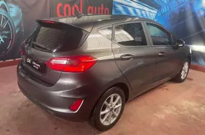 Vendo Ford Fiesta 2021 - 13999 EUR, 80000 km - AUTO.MOTO.pt