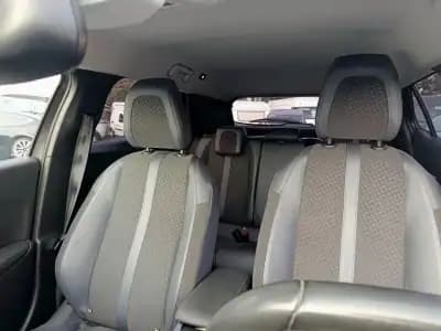 Sell Peugeot 2008 2020 - 16000 EUR, 70000 km - AUTO.MOTO.pt