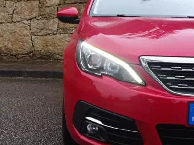 Vendo Peugeot 308 2019 - 12990 EUR, 77000 km - AUTO.MOTO.pt