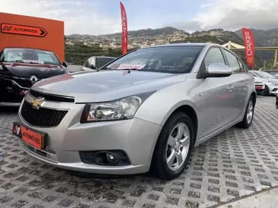 Sell Chevrolet Cruze 2010 - 6950 EUR, 99232 km - AUTO.MOTO.pt