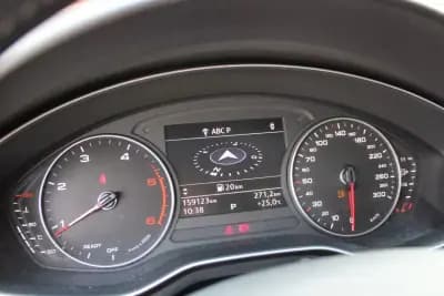 Vendo Audi A4 2019 - 19990 EUR, 168000 km - AUTO.MOTO.pt