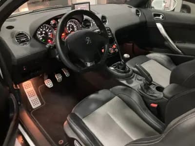 Vendo Peugeot RCZ 2015 - 16900 EUR, 79367 km - AUTO.MOTO.pt