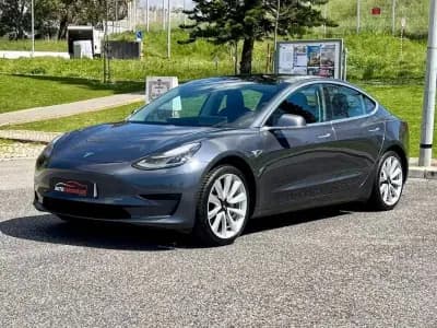 Vendo Tesla Model 3 2019 - 23990 EUR, 73000 km - AUTO.MOTO.pt