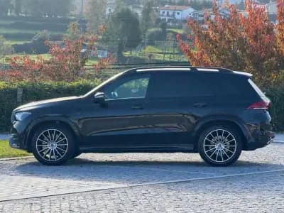 Vendo Mercedes-Benz GLE 350 2021 - 53999 EUR, 137500 km - AUTO.MOTO.pt