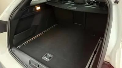 Vendo Toyota C-HR 2022 - 23990 EUR, 137566 km - AUTO.MOTO.pt