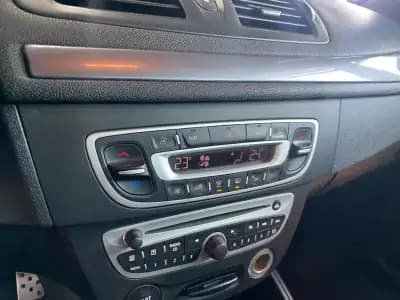 Sell Renault Mégane Sport Tourer 2010 - 4990 EUR, 340390 km - AUTO.MOTO.pt