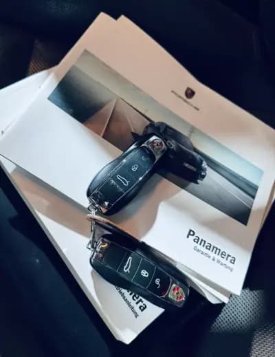 Sell Porsche Panamera 2015 - 43990 EUR, 110565 km - AUTO.MOTO.pt