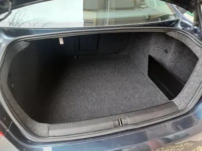 Vendo Volkswagen Jetta 2008 - 9390 EUR, 124252 km - AUTO.MOTO.pt