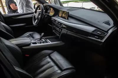 Sell BMW X5 2018 - 31000 EUR, 155206 km - AUTO.MOTO.pt