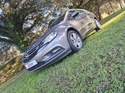 Sell Opel Astra Sports Tourer 2017 - 8900 EUR, 231400 km - AUTO.MOTO.pt