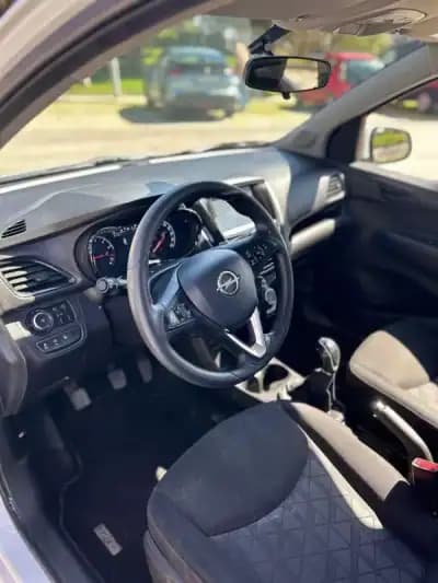 Sell Opel Karl 2019 - 7900 EUR, 106800 km - AUTO.MOTO.pt