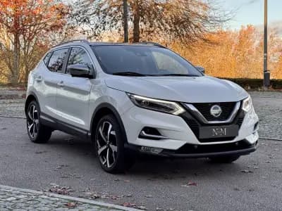 Vendo Nissan Qashqai 2018 - 17990 EUR, 97000 km - AUTO.MOTO.pt