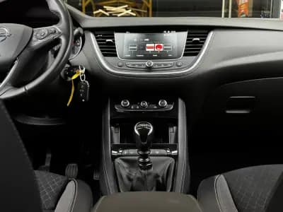 Vendo Opel Grandland X 2021 - 19990 EUR, 113300 km - AUTO.MOTO.pt