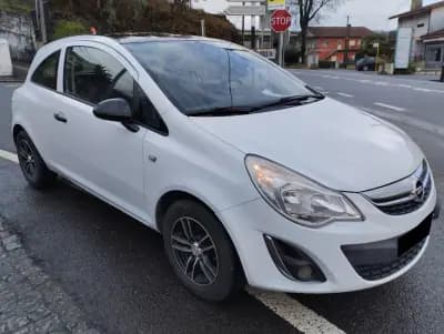 Vendo Opel Corsa 2011 - 5900 EUR, 220000 km - AUTO.MOTO.pt