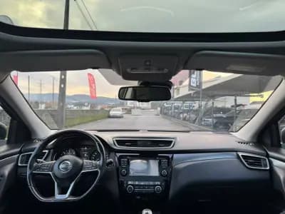 Vendo Nissan Qashqai 2018 - 18990 EUR, 161000 km - AUTO.MOTO.pt