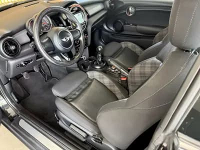 Vendo MINI One 2016 - 12999 EUR, 132000 km - AUTO.MOTO.pt