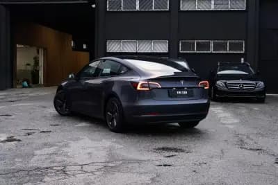 Vendo Tesla Model 3 2023 - 31999 EUR, 67000 km - AUTO.MOTO.pt