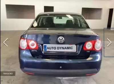 Vendo Volkswagen Jetta 2010 - 3900 EUR, 300000 km - AUTO.MOTO.pt