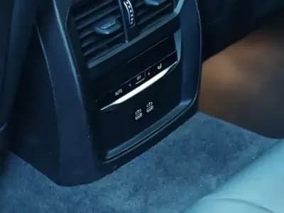 Vendo BMW 330 2021 - 31900 EUR, 156735 km - AUTO.MOTO.pt