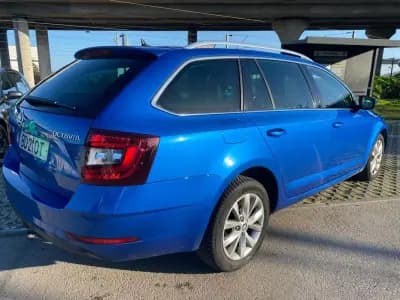 Vendo Skoda Octavia Break 2020 - 14750 EUR, 220634 km - AUTO.MOTO.pt