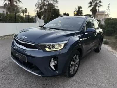 Sell Kia Stonic 2024 - 17699 EUR, 10000 km - AUTO.MOTO.pt