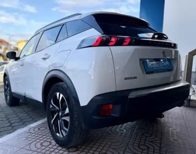 Sell Peugeot 2008 2021 - 18950 EUR, 63000 km - AUTO.MOTO.pt