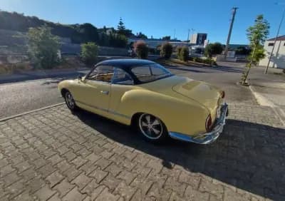 Vendo Volkswagen Karmann Ghia 1962 - 39900 EUR, 95000 km - AUTO.MOTO.pt