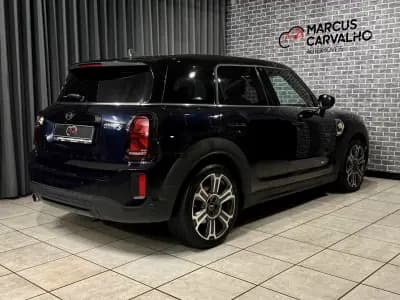 Vendo MINI Countryman 2020 - 27990 EUR, 68000 km - AUTO.MOTO.pt