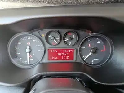 Vendo Iveco 35S14 Extra longa 2021 - 27000 EUR, 165000 km - AUTO.MOTO.pt