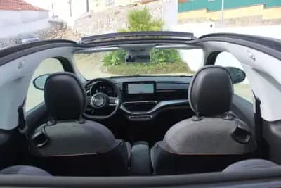 Vendo Fiat 500e C 2022 - 19980 EUR, 10413 km - AUTO.MOTO.pt