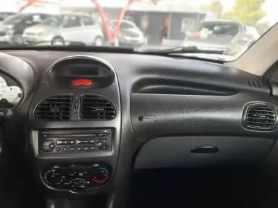 Vendo Peugeot 206 SW 2005 - 3950 EUR, 154425 km - AUTO.MOTO.pt