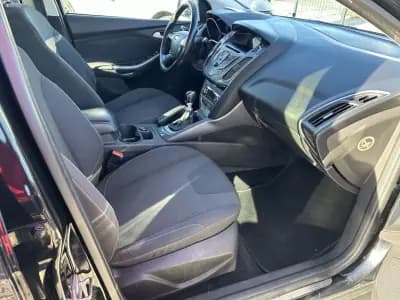 Vendo Ford Focus SW 2013 - 9990 EUR, 221936 km - AUTO.MOTO.pt