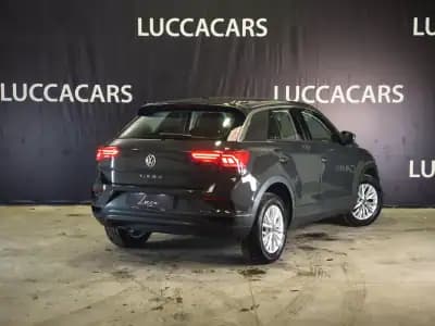 Vendo Volkswagen T-Roc 2018 - 16590 EUR, 116954 km - AUTO.MOTO.pt