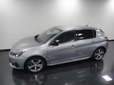 Sell Peugeot 308 2020 - 15500 EUR, 60000 km - AUTO.MOTO.pt