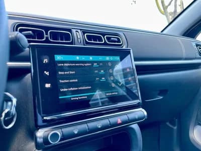 Vendo Citroën C3 2023 - 16280 EUR, 18200 km - AUTO.MOTO.pt