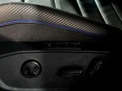 Vendo Volkswagen Golf 2023 - 45900 EUR, 53836 km - AUTO.MOTO.pt