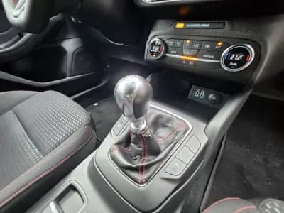 Sell Ford Focus SW 2021 - 19890 EUR, 20000 km - AUTO.MOTO.pt