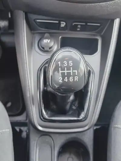 Sell Ford Transit Courier 2020 - 10990 EUR, 129167 km - AUTO.MOTO.pt