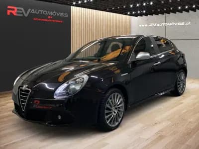 Vendo Alfa Romeo Giulietta 2010 - 9950 EUR, 272000 km - AUTO.MOTO.pt